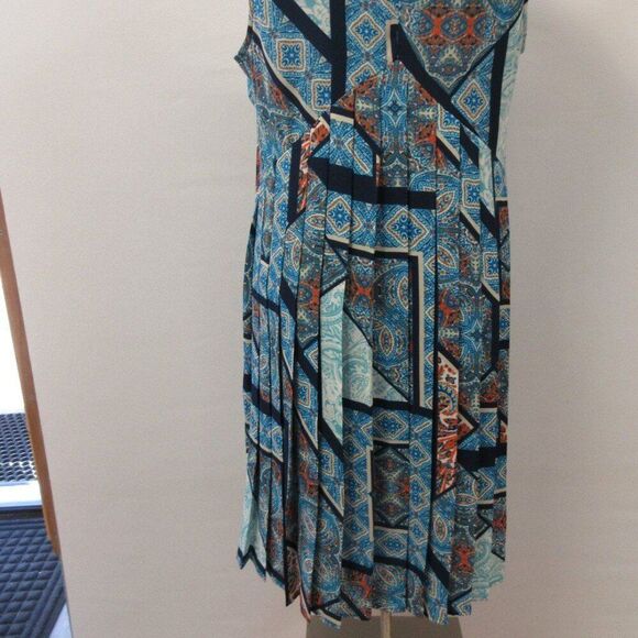 DR2 Daniel Rainn Blue Sleeveless Shift Geometric Patch Dress Size S Pleated Back - Picture 10 of 12